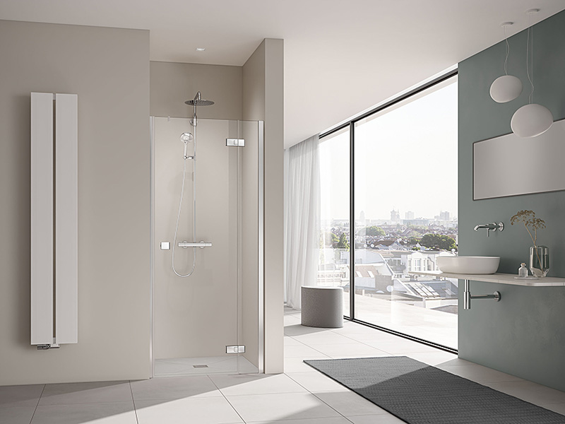 Beschlag-Duschkabine MENA in Nische mit Wandprofil